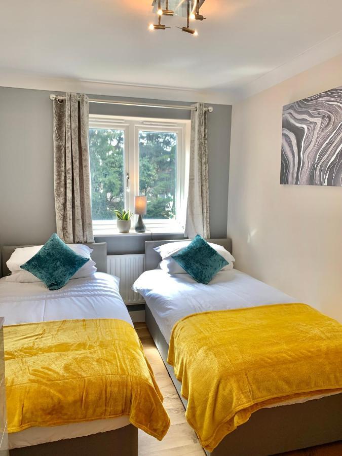 Risinghurst, Oxford, An Entire 2beds, 2bathrooms, Free Wi-fi, Free Parking * Oxford